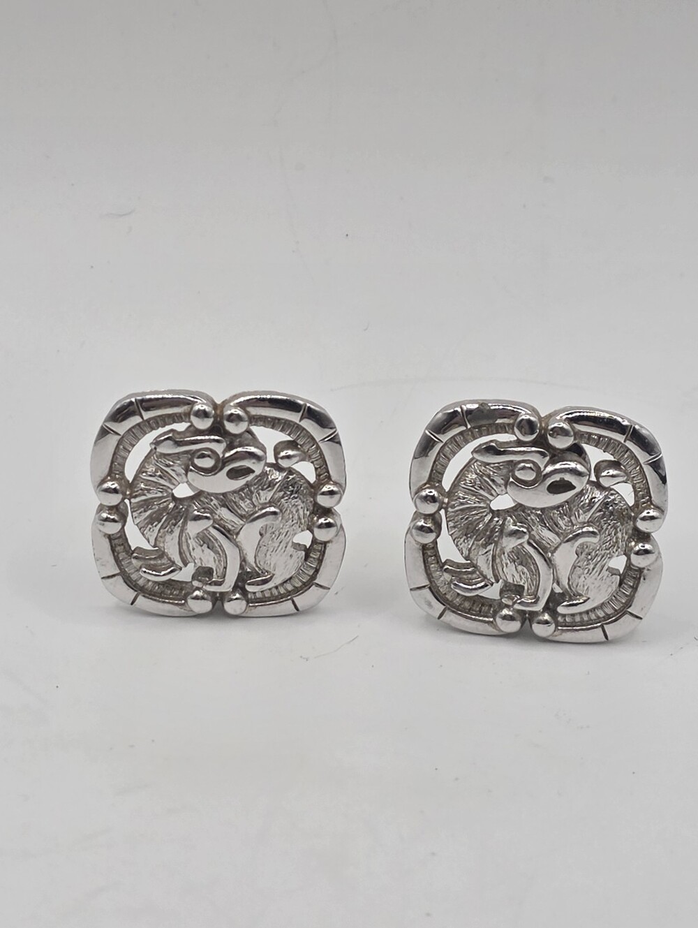 VTG Signed Monet Silver Tone Asian Mythical Dragon Lion Openwork Clip On Earring